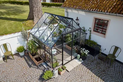 Produktbild von Halls Gewächshaus Qube+ Gewächshaus aus Metall in Schwarz, Anzuchthaus mit 3 mm Wandstärke, Treibhaus mit Montagematerial