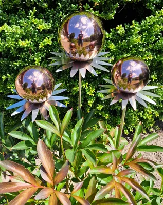 Produktbild von Blütenzauber Milano 3er Set Rosenkugel 15/10/10 cm Edelstahl golden rose poliert Gartenstecker Deko mit Stab 80 cm