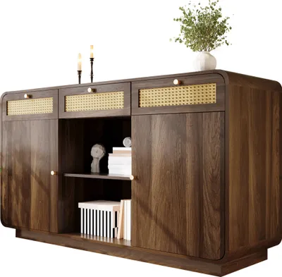 Image de Buffet de 120 cm en noyer, commode à tiroirs avec poignées en rotin et dorées, 3 tiroirs + 2 portes + étagère ouverte, étagères réglables en hauteur