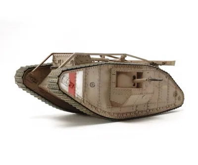 Produktbild von Modellbausatz 1:35 WWI Brit. Panzer Mk. IV Male mit Motor