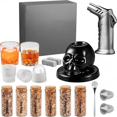 Zdjęcie produktu dla Zimilo – zestaw do wędzenia koktajli „Totenkopf”, zestaw do wędzenia whisky, zestaw upominkowy, wióry drzewne, kostki lodu, akcesoria barowe, impreza, urodziny, prezent dla mężczyzny, dekoracja, zestaw do wędzenia