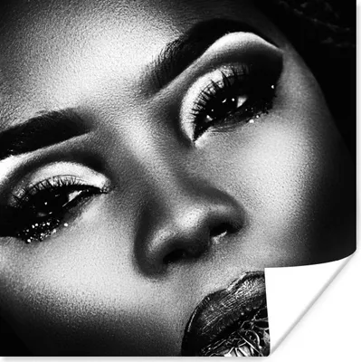 Produktbild von MuchoWow® Poster Frau - Wimpern - Schwarz - Weiß 30x30 cm - Wandposter - Printing