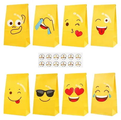 Imagen del producto de Set de 48 bolsas de regalo de papel de colores con etiquetas