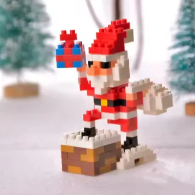 Produktbild von Weihnachten Micro-Bricks Figur Bausatz Weihnachtsmann Geschenke Klemmbausteine