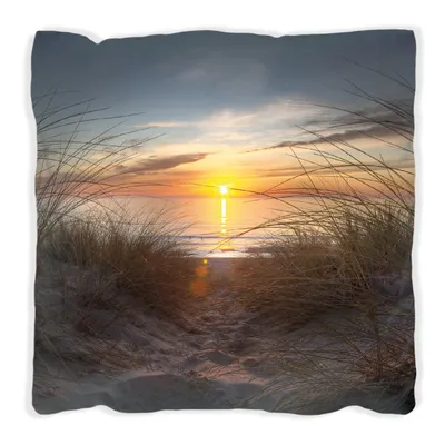 Produktbild von Wallario Premium Kissen, weiche Oberfläche, mit Motiv Sonnenuntergang am Strand, Größe: 40 x 40 cm, mit weißer Rückseite