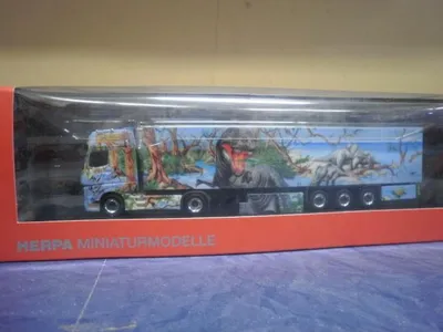 Produktbild von Herpa LKW MB Actros 11 Giga Kühl-KSZ Weltgesch 5.1 Dinosaurier 121934