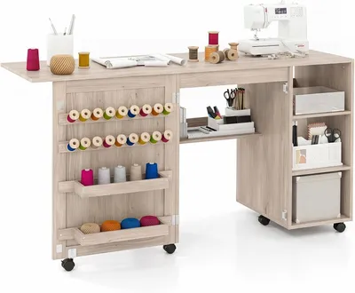 Zdjęcie produktu dla COSTWAY 2 w 1 – składane biurko z szafką na maszynę do szycia, stolik do maszyny do szycia z półkami, 18 uchwytów i pojemników, stolik do szycia na kółkach, kolor naturalny