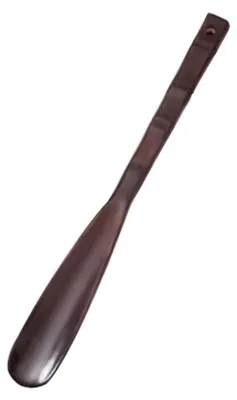Image de Couvercle à chaussures long en bois, 32 cm, en bois massif, avec cordelette pour suspension. Design ergonomique, permet de se pencher moins