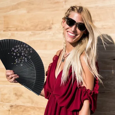 Produktbild von Handfächer Japanischer Faltfächer Klappfächer Vintage Stil Damen Herren Bambus Folding Fans Fächer für Wanddekoration Hochzeit Geschenk Muttertag Party Kostüm -Schwarz