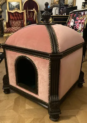 Produktbild von Casa Padrino Barock Katzenhaus Rosa / Dunkelbraun - Prunkvoller Katzen Tempel im Barockstil - Handgefertigtes Barockstil Katzenbett - Barock Katzen Möbel - Barock Tiermöbel