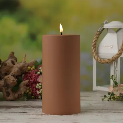 Produktbild von LED Stumpenkerze MIA - Kunststoff - 3D Flamme - H: 20cm - D: 10cm - für Außen - karamell