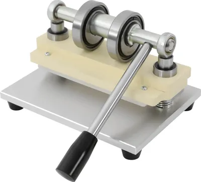 Image de Machine de découpe et de gaufrage manuelle - Machine de découpe - Double système de guidage - Largeur maximale du matériau : 155 mm - Acier au carbone - Argent