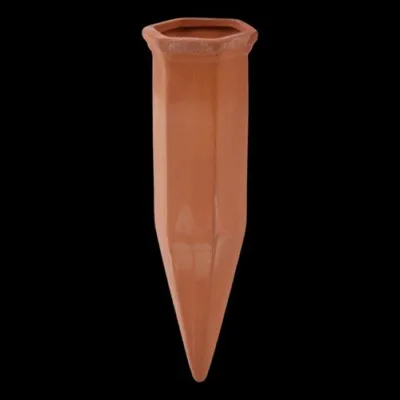 Image de Arroseur en terre cuite pour bouteille - arrosage goutte à goutte