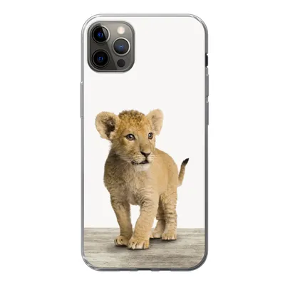 Produktbild von MuchoWow® Handyhülle Schutzhülle Hülle für iPhone 13 Pro Max Löwe - Junge - Kinder - Jungen - Tiere - Mädchen Silikon Softcase Handy Hülle - Mobiltelefon