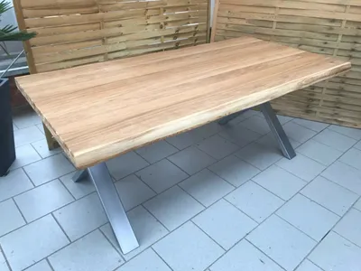 Produktbild von Esstisch Wildeiche Massiv Baumkantentisch 200x100cm Metallfüße X-Gestell Silber