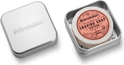 Produktbild von Störtebekker® Premium Rasierseife & Seifendose Set – Hochwertige Aluminium Seifendose mit passender Rasierseife (Tortuga) - Geschenkidee Herren