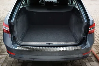 Zdjęcie produktu dla Osłona krawędzi bagażnika Skoda Superb III. 2015-2024 (kombi, mat)