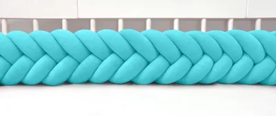 Produktbild von Bettschlange 400 cm Türkis – geflochtene Bettumrandung fürs Babybett, Velours, Modell MAXIBRAID | Letino