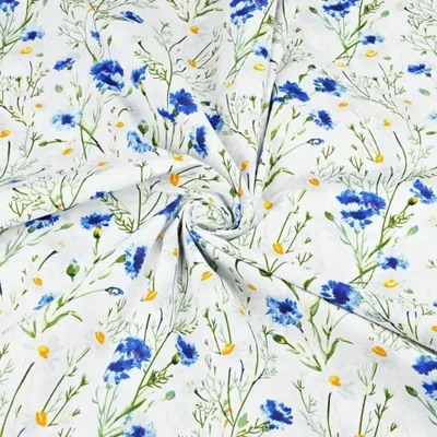 Produktbild von Baumwolle 100% Blumen Kornblumen und Kamille auf weißem Hintergrund