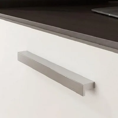 Obrázek produktu pro Madlo na nábytek, hliníkový profil, rozteč 247x14x18 mm, matná chromová úprava, balení 25 kusů