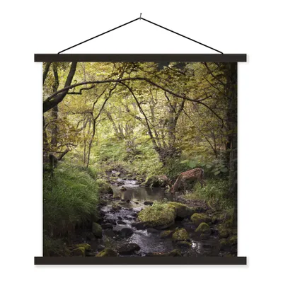 Produktbild von MuchoWow® Textilposter Hirsch - Baum - Wald 60x60 cm mit schwarzem Rahmen - Posteraufhänger