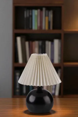 Produktbild von Opviq, Hochwertige Tischlampe, Metallkörper, Creme & Schwarz, IP20, 1 x E27
