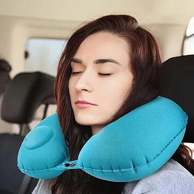 Produktbild von GKA Selbst aufblasbares Nackenkissen Reisekissen mit integrierter Pumpe Kissen für Auto Zug Flugzeug Urlaub Nackenhörnchen