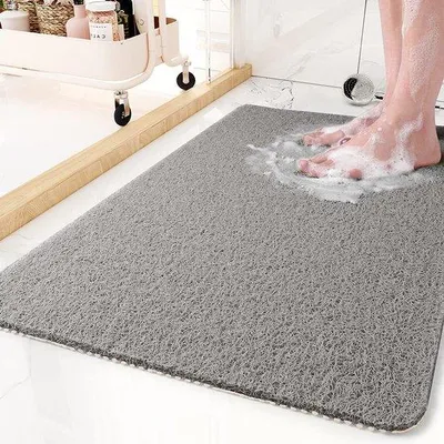 Obrázok produktu pre Kúpeľňová rohož z PVC, 60 x 90 cm, rýchloschnúca, protišmyková, do vlhkých priestorov, sivá.