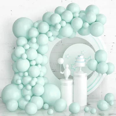 Produktbild von 105 türkisfarbene Ballons für die Dekoration von Feiern – inklusive Ballonbogen und Girlande