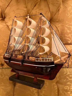 Produktbild von Casa Padrino Deko Segelschiff Belem Braun / Weiß / Naturfarben 20 x 5 x H. 20 cm - Handgefertigtes Deko Schiff - Deko Holzschiff - Modellschiff - Deko Accessoires