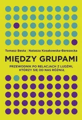 Immagine prodotto di Między grupami - Przewodnik po relacjach