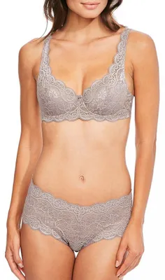 Produktbild von Triumph Amourette 300 WHP, Farbe: Dust Q9/3339, Größe: 85F Bügel-BH mit Halbschale und Einlage