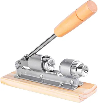 Produktbild von Nussknacker, manueller Nussknacker, Nussknacker aus Metall mit Holzgriff, Küchengerät