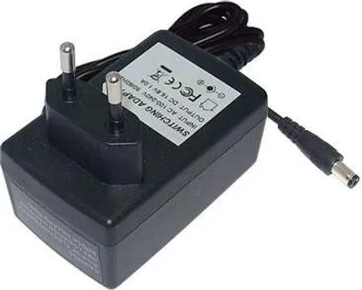 Productafbeelding van PowerSmart 100-240V AC adapter, vervangende oplader, DC 16.80V / 1.0A, 5.50 x 2.10 mm