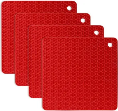 Produktbild von DigiRigi® Silikon-Untersetzer & Topflappen – rutschfest, spülmaschinenfest, hitzebeständig bis 250 °C, multifunktional als Löffelablage & Knoblauchpeller, 18,5×18,5×0,5 cm
