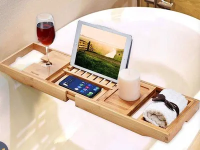 Zdjęcie produktu dla Bambusowa półka do wanny z uchwytem na wino i tacą