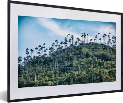 Produktbild von MuchoWow® Gerahmtes Poster Berg mit Bäumen in Kolumbien 60x40 cm - Poster mit Schwarzem Bilderrahmen Wandposter Rahmen Foto Bilder - Schlafzimmer - Plakat in Rahmen - Drucken