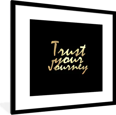 Produktbild von MuchoWow® Gerahmtes Poster Zitate - Reisen - Schwarz - Gold 40x40 cm - Poster mit Schwarzem Bilderrahmen Wandposter Rahmen Foto Bilder - Poster - Plakat im Rahmen