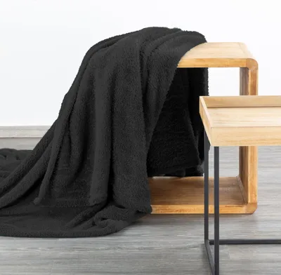 Produktbild von EUROFIRANY | Decke - 150 x 200 cm - Schwarzer Bettüberwurf - Fleece