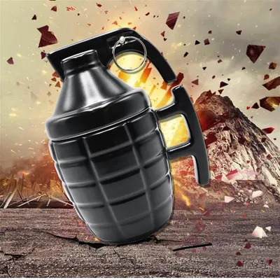Zdjęcie produktu dla Aseok Fun Bomba Cup 300 ml ceramiczny czarny do cappuccino, kawy, herbaty z pokrywką - oryginalny pomysł na prezent