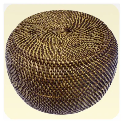 Produktbild von Korbschale mit Deckel aus 100% Ata, Rattan Palme, dekoratives Unikat, Holz-Korb, Allzweckkorb, Handarbeit, rund 33x20 cm