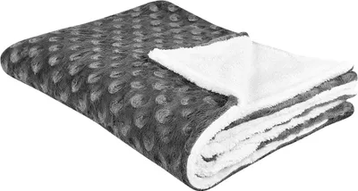 Produktbild von BELIANI Kuscheldecke Dunkelgrau / Weiß Polyester 150 x 200 cm Modern Schlafzimmer Wohnzimmer Accessoire Deko Überwurf Wohndecke Sofadecke Tagesdecke