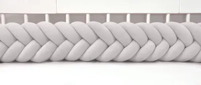 Produktbild von Bettschlange 400 cm Hellgrau – geflochtene Bettumrandung fürs Babybett, Velours, Modell MAXIBRAID | Letino