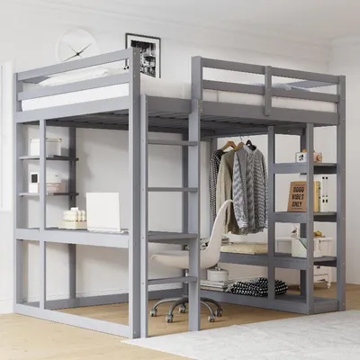 Imagen del producto de Cama alta de 140x200 cm de madera maciza en color gris, con escalera, escritorio, estanterías y barra para colgar ropa. Cama juvenil con diseño que optimiza el espacio