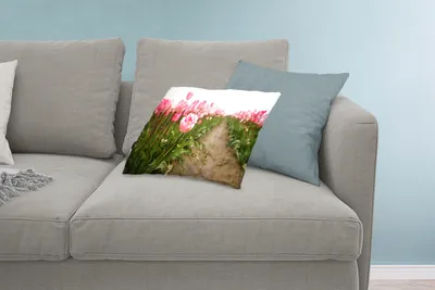 Produktbild von MuchoWow® Zierkissen Sofakissen Wohnzimmer Dekokissen 60x40 cm Ein Weg durch ein Tulpenfeld - Kopfkissen - Polster mit Foto