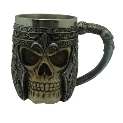 Produktbild von Schädelkrug Fantasykrieger mit Metalleinsatz (300ml)