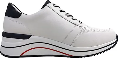 Imagen del producto de Zapatos deportivos para mujer de la marca Remonte, tipo zapatillas con cordones, color blanco, para uso casual
