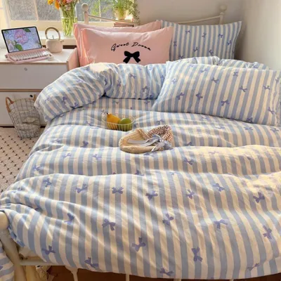 Produktbild von Bettwäsche Set 220x240 cm Weiß Blau Streifen Schleifenmuster Mikrofaser 3-teilig