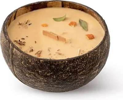 Zdjęcie produktu dla Świeca w kokosie - zapach Santalwood & Tangerine 500 g