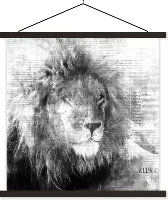 Produktbild von MuchoWow® Textilposter Löwe - Zeitung - Schwarz - Weiß 90x90 cm mit schwarzem Rahmen - Magnetisches